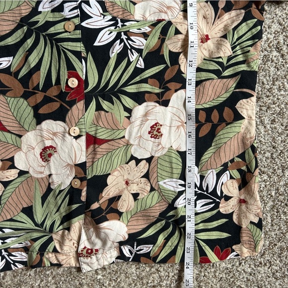 Vintage Cathy Essentials Floral Button Down Shirt Hawaiian Casual Luau Vacation - Picture 5 of 5